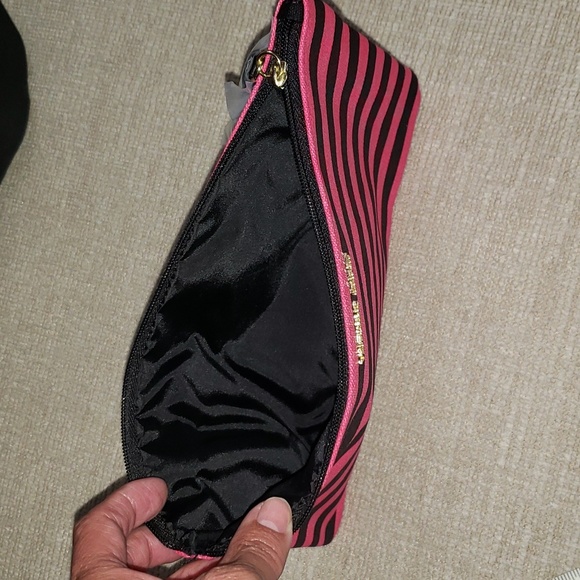 Victoria Secret Pink/Black Tote New with Tags 🥳 - Picture 5 of 16